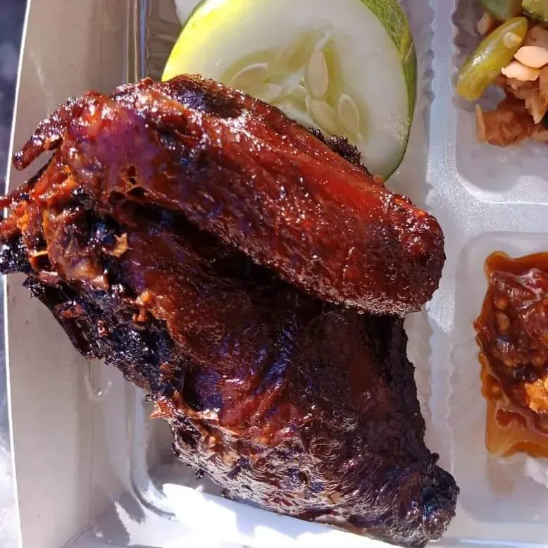 Foto Ayam Kampung Dada Baceman Bakar