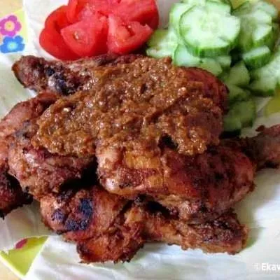 Foto Nasi Box Ayam Kamung Bakar Bumbu Kacang