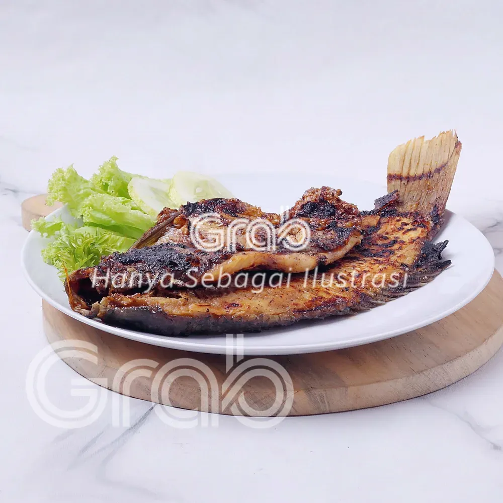 Foto Ikan Gurami Bakar